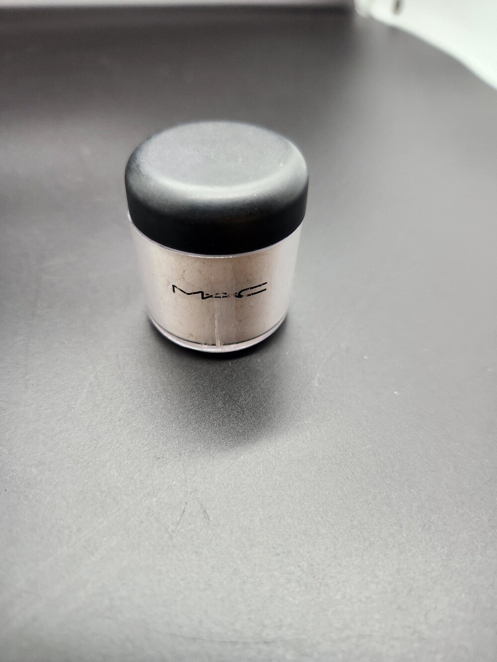 MAC Cosmetics Loose Pigment Jar- Quick Frost